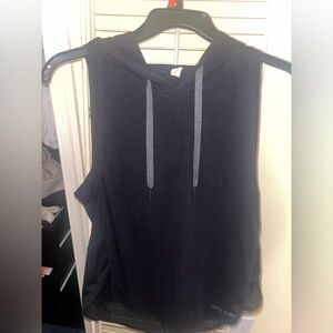 Women’s XS Under Armour Black Sleeveless Hoodie Top